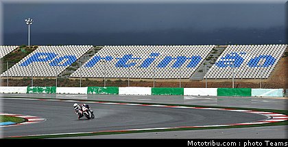 sbk_2011_tests_toseland_08.jpg