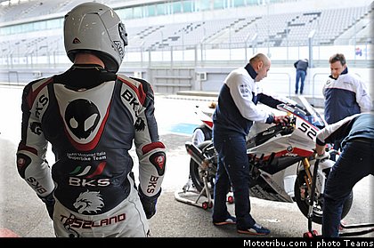 sbk_2011_tests_toseland_11.jpg
