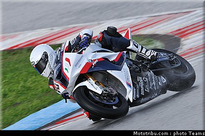 sbk_2011_tests_toseland_12.jpg