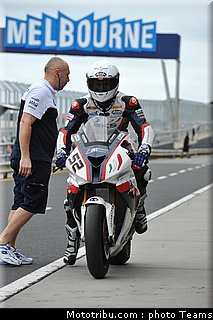 sbk_2011_tests_toseland_34.jpg