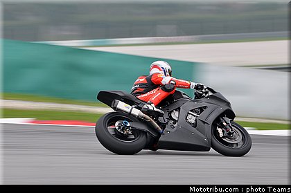 sbk_2011_tests_vermeulen_4.jpg