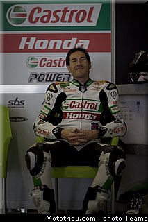 sbk_2011_tests_xaus_02.jpg