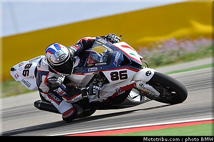 sbk_test_bmw_italia_aragon_2011_003.jpg