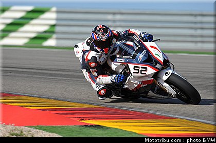 sbk_test_bmw_italia_aragon_2011_011.jpg