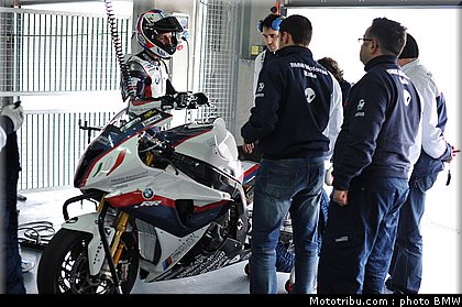 sbk_test_bmw_italia_aragon_2011_038.jpg
