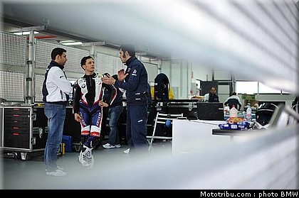 sbk_test_bmw_italia_aragon_2011_041.jpg