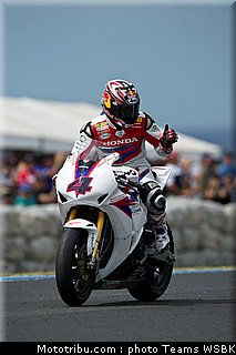 sbk_aoyama_012_australie_2012_philip_island.jpg