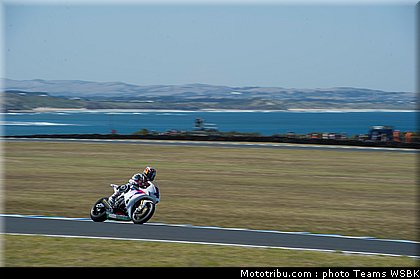 sbk_aoyama_014_australie_2012_philip_island.jpg