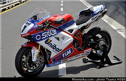 sbk_checa_020_australie_2012_philip_island.jpg