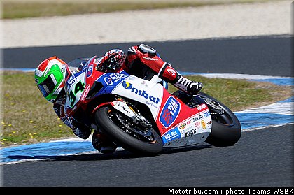 sbk_giugliano_002_australie_2012_philip_island.jpg