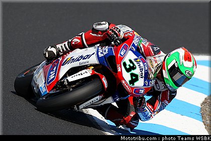sbk_giugliano_007_australie_2012_philip_island.jpg