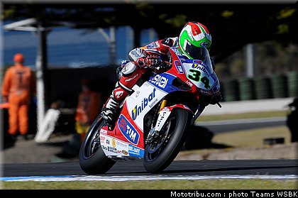 sbk_giugliano_008_australie_2012_philip_island.jpg