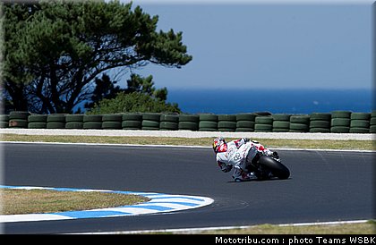 sbk_rea_025_australie_2012_philip_island.jpg