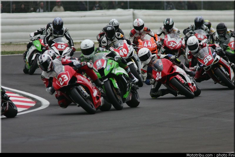 1000_superstock_008_imola_2012
