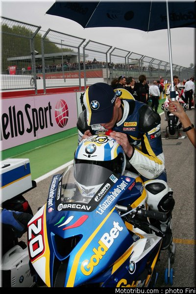 1000_superstock_barrier_004_imola_2012