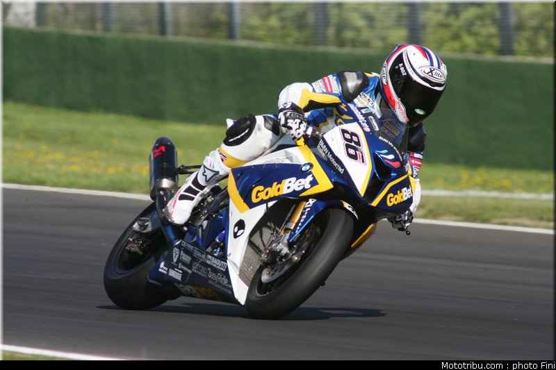 superbike_badovini_001_imola_2012