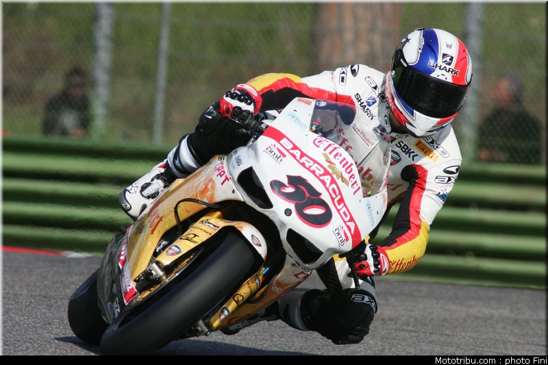 superbike_guintoli_002_imola_2012
