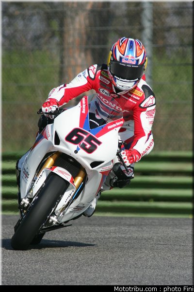 superbike_rea_002_imola_2012