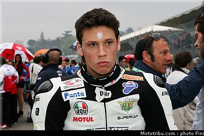 1000_superstock_005_imola_2012.jpg