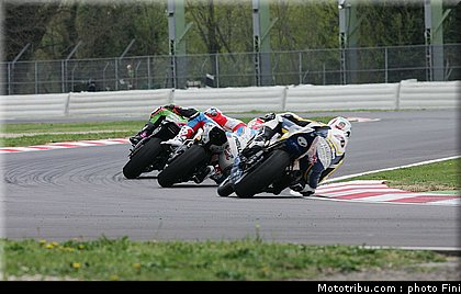 1000_superstock_020_imola_2012.jpg
