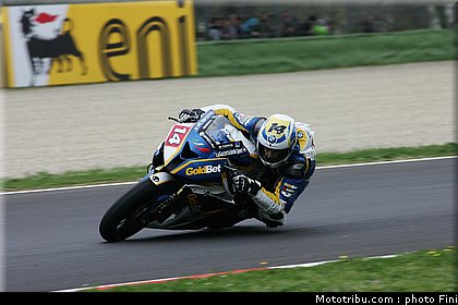 1000_superstock_baroni_003_imola_2012.jpg
