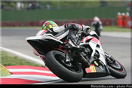 600_superstock_ponsson_001_imola_2012.jpg