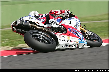 superbike_004_imola_2012.jpg