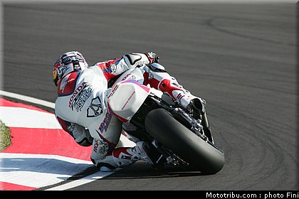 superbike_aoyama_001_imola_2012.jpg