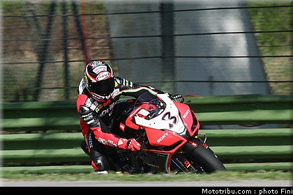 superbike_biaggi_003_imola_2012.jpg