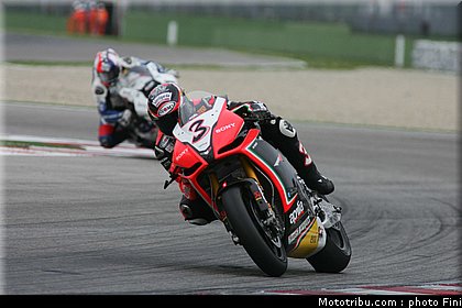 superbike_biaggi_008_imola_2012.jpg