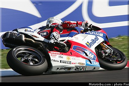 superbike_checa_001_imola_2012.jpg