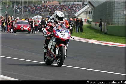 superbike_checa_018_imola_2012.jpg