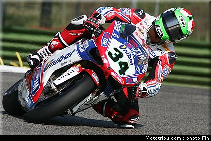 superbike_giugliano_003_imola_2012.jpg