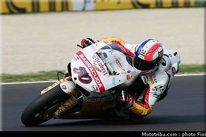 superbike_guintoli_009_imola_2012.jpg
