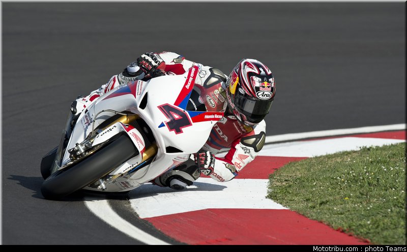 superbike_aoyama_015_imola_2012