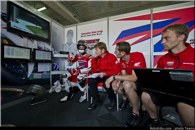 superbike_rea_012_imola_2012