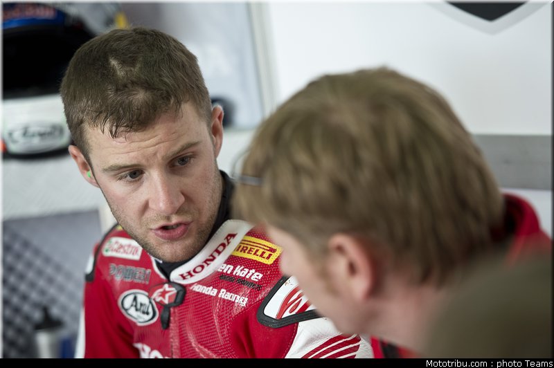 superbike_rea_032_imola_2012