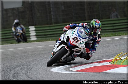 superbike_hopkins_002_imola_2012.jpg