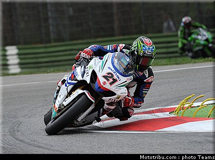 superbike_hopkins_006_imola_2012.jpg