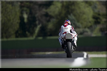 superbike_rea_004_imola_2012.jpg