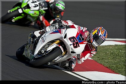 superbike_rea_024_imola_2012.jpg
