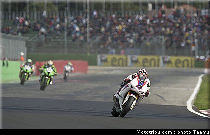 superbike_rea_034_imola_2012.jpg
