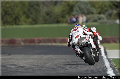 superbike_rea_035_imola_2012.jpg