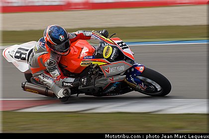 superbike_aitchinson_003_pays_bas_assen_2012.jpg