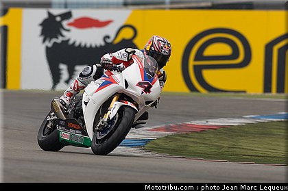 superbike_aoyama_002_pays_bas_assen_2012.jpg