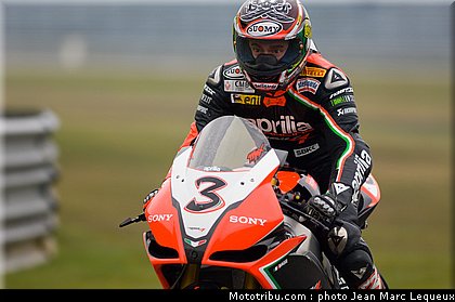 superbike_biaggi_004_pays_bas_assen_2012.jpg