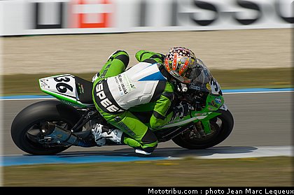 superbike_mercado_002_pays_bas_assen_2012.jpg