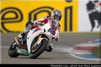superbike_rea_003_pays_bas_assen_2012.jpg