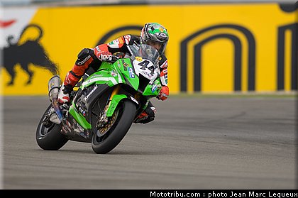 superbike_salom_003_pays_bas_assen_2012.jpg