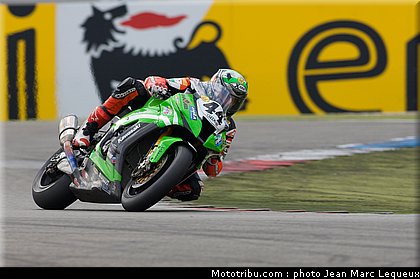 superbike_salom_004_pays_bas_assen_2012.jpg